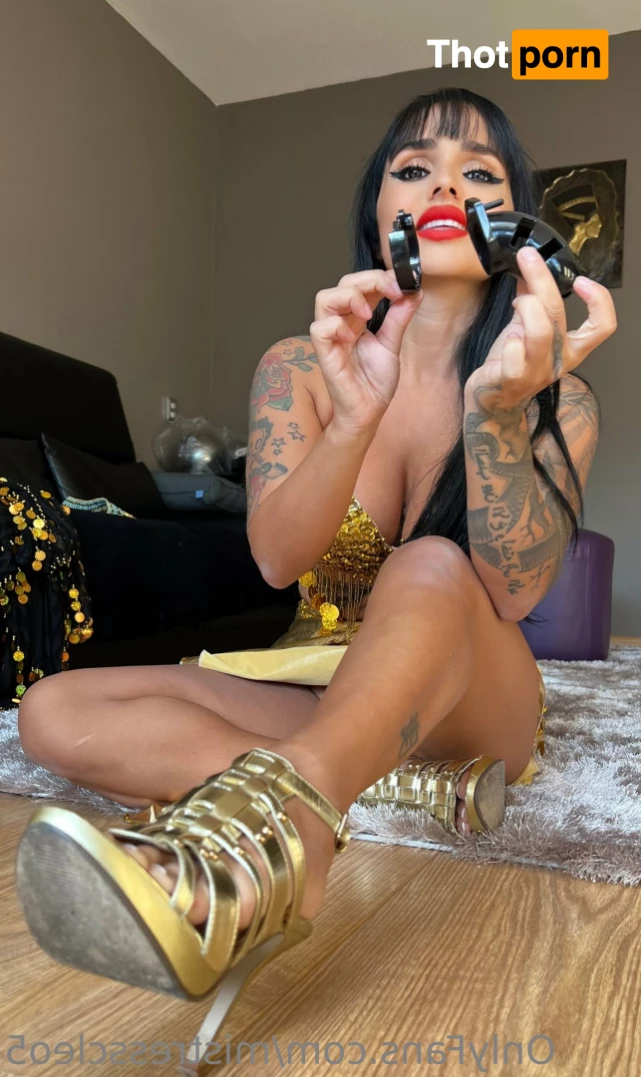 MistressCleopatra ⛓🧤 الملكة كليوباترا 9298408