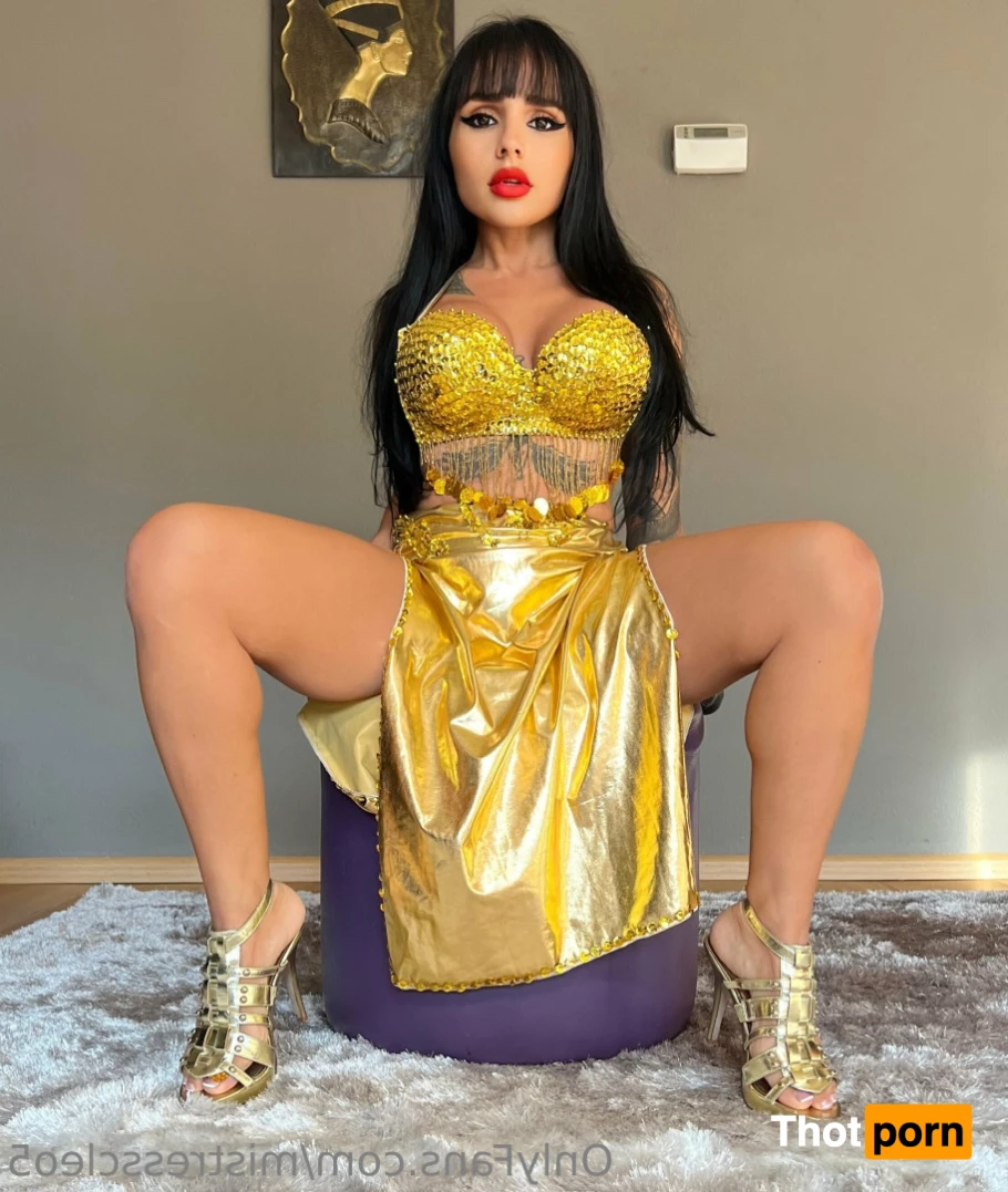 MistressCleopatra ⛓🧤 الملكة كليوباترا 9298439