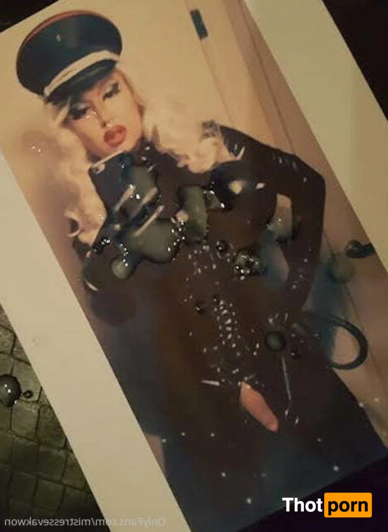 Mistress Yumi 2957483