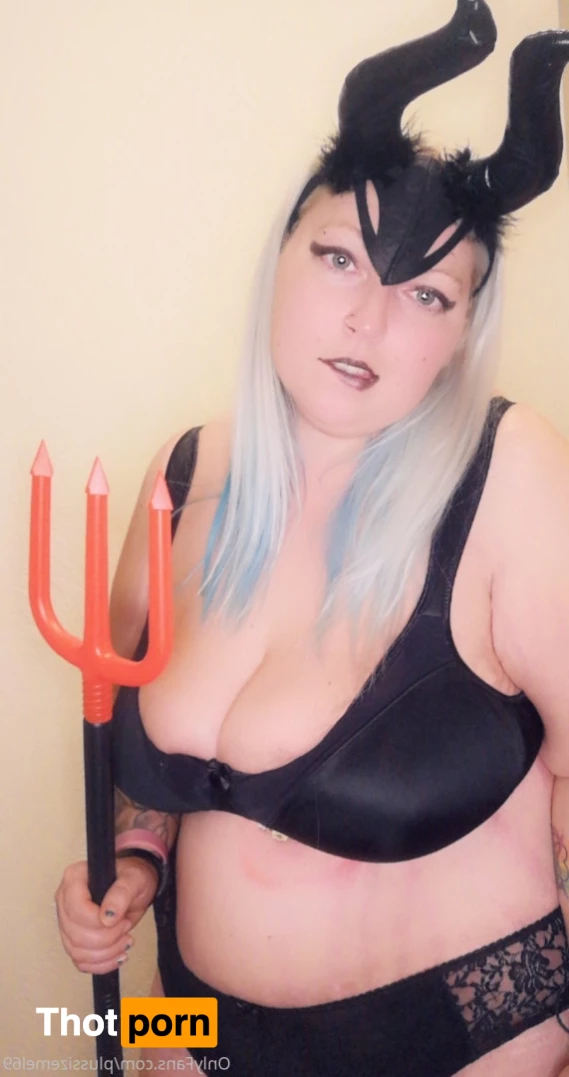 😈 Mistress Mel 😈 NEW GG CONTENT 9786942