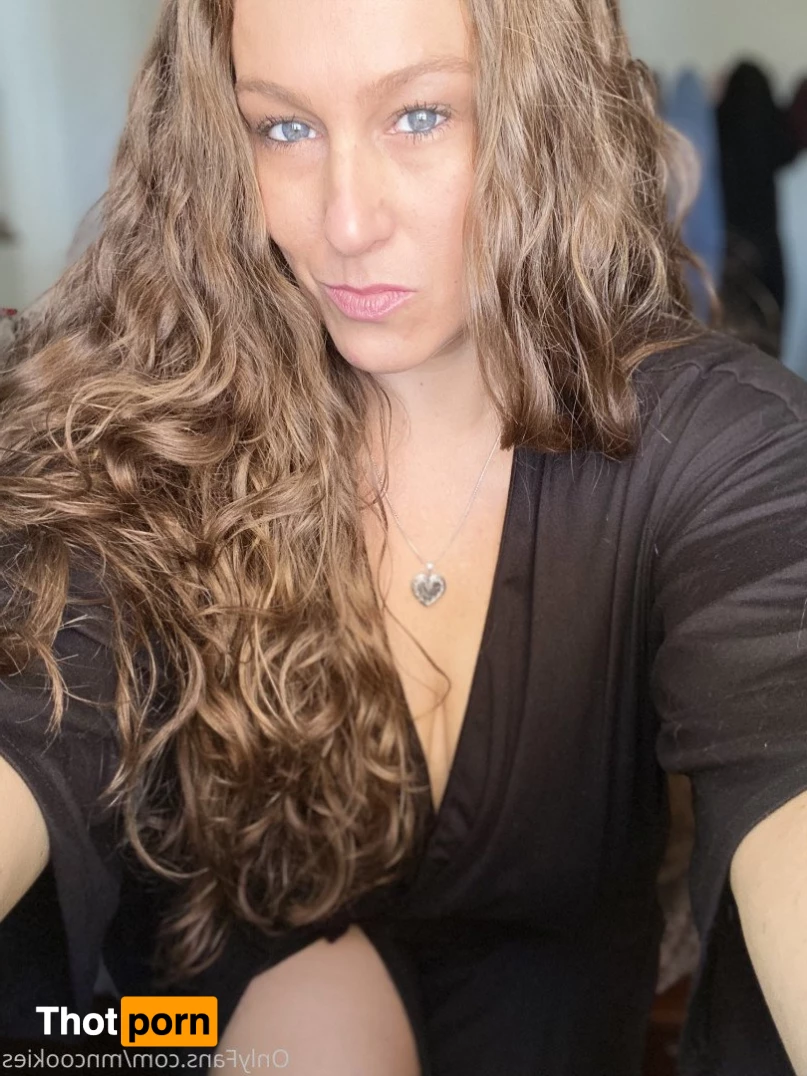 M. I. L. F. N COOKIES 2995913