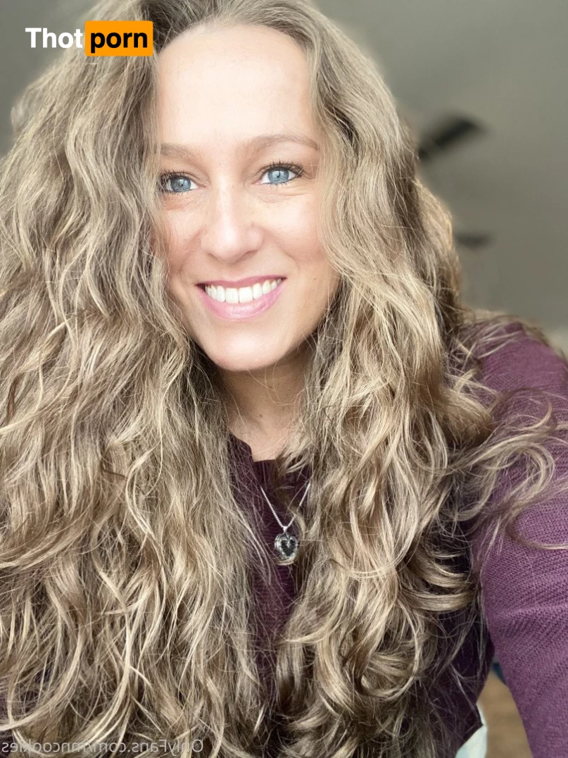 M. I. L. F. N COOKIES 2995921