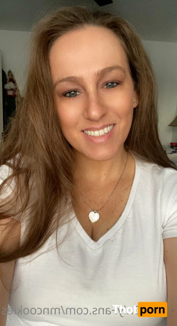 M. I. L. F. N COOKIES 2996021