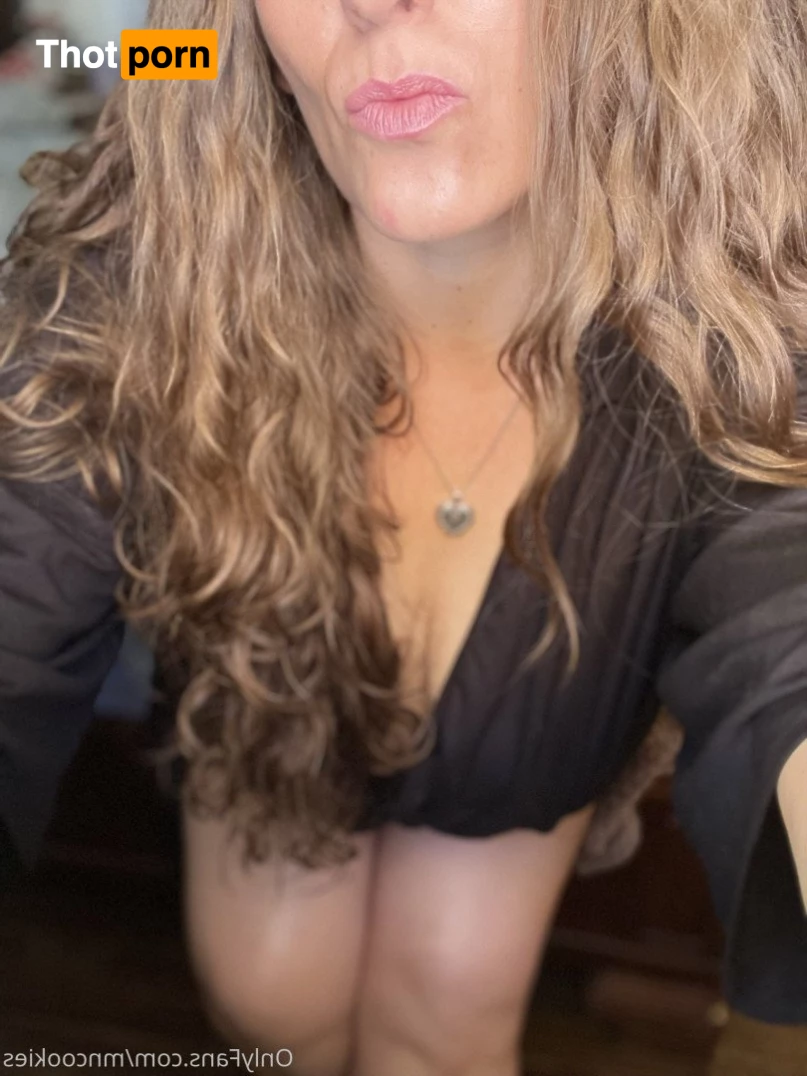 M. I. L. F. N COOKIES 2996086