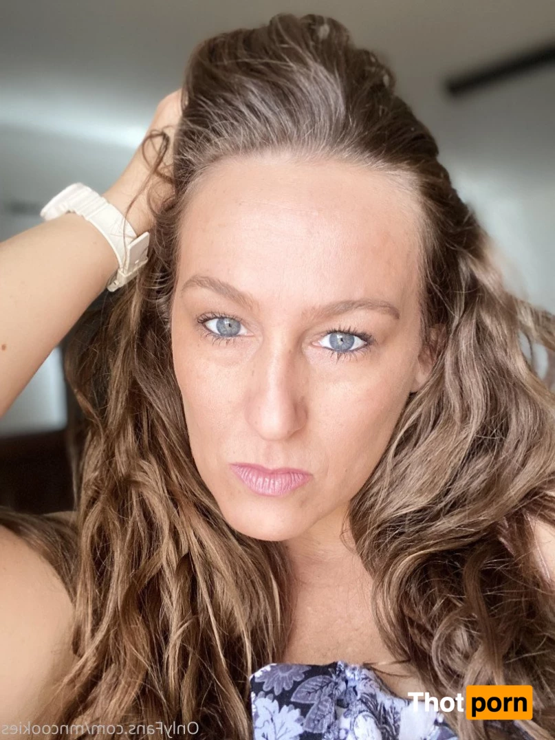 M. I. L. F. N COOKIES 2996198