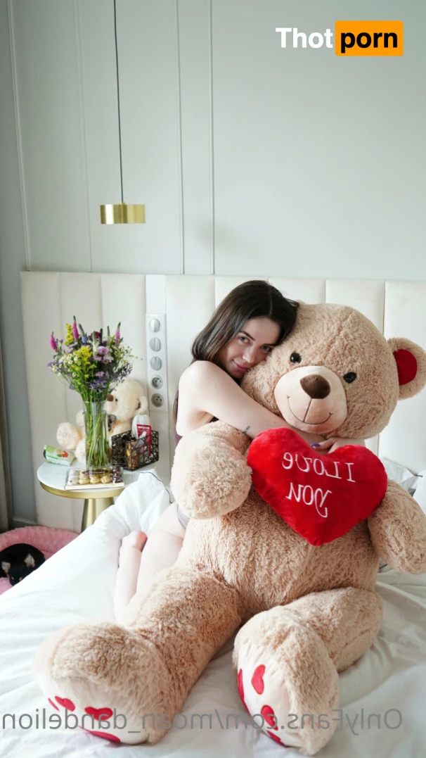 Kitty Dandelion 5747703