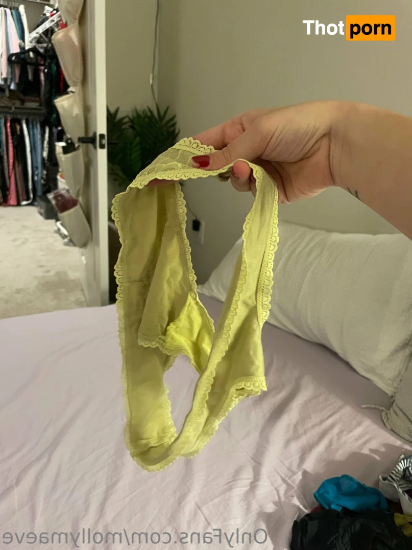 Molly Maeve 14247029