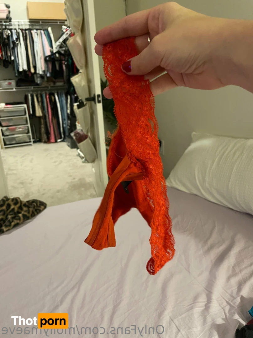 Molly Maeve 14248042