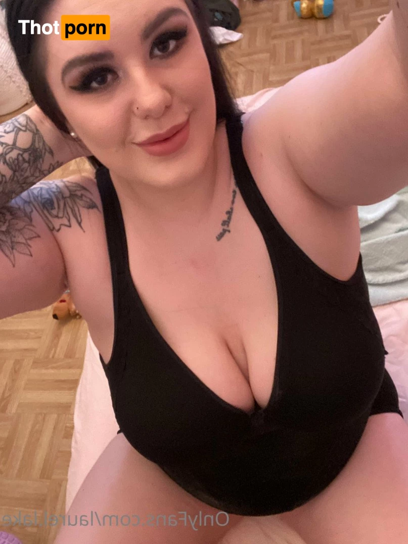 YOUR BBW GIRLFRIEND LAUREL 💦 3043937