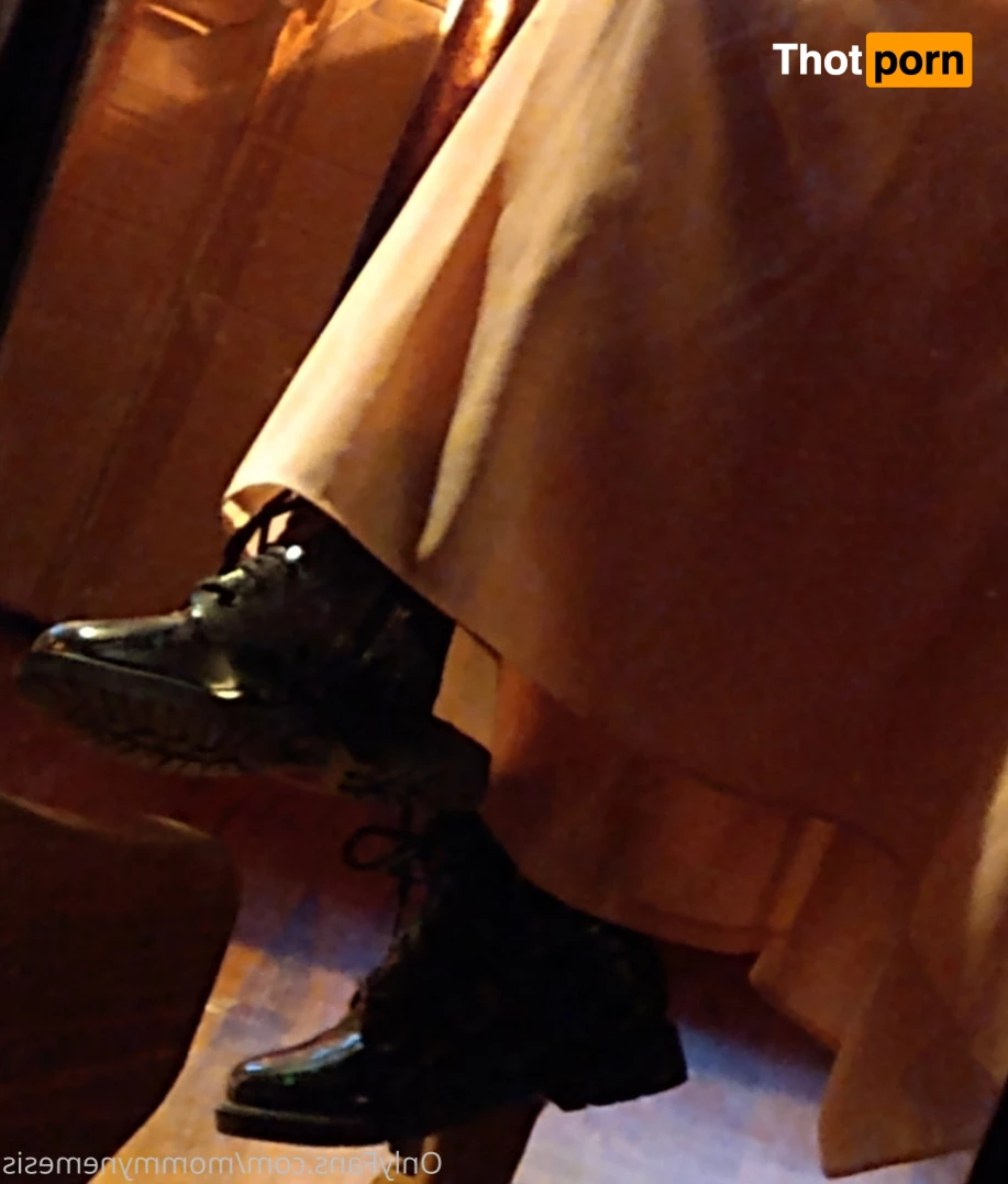 Mommy Nemesis 6007078