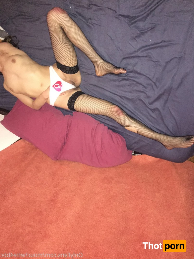 Mouchette 💦 Tiny 22/5'4/95lb Hotwife 3043114