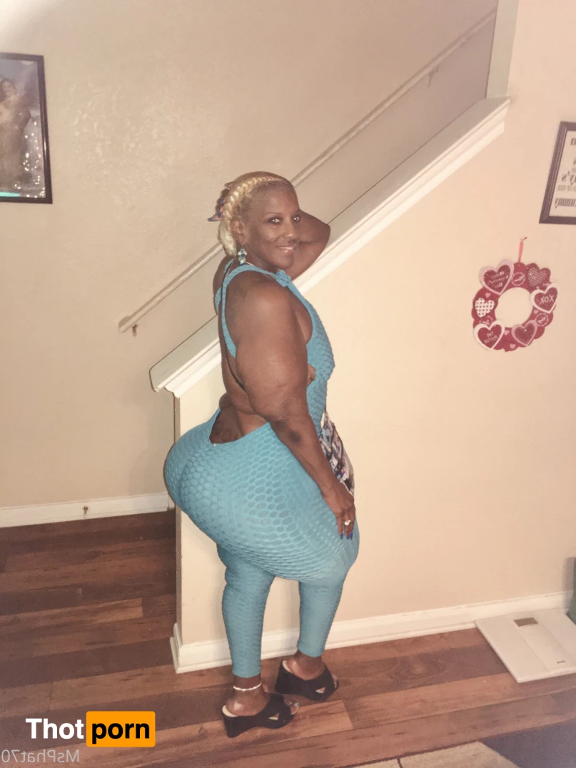 Ms Phat [ msphat70 ] OnlyFans leaked photo 5845488 on Thotporn