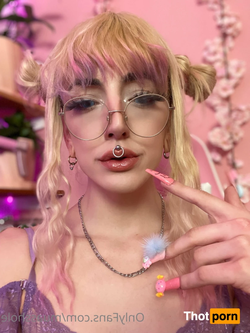 𝕿𝖍𝖊𝖎𝖆 6265078