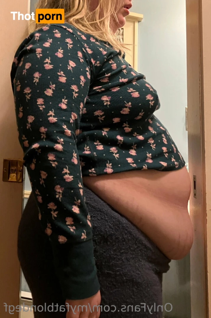 MyFatBlondeGirlfriend 13942978