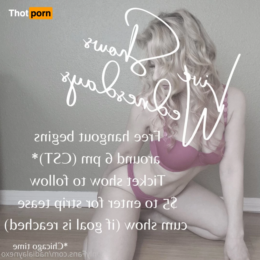 Nadia Layne Yoga 2970078