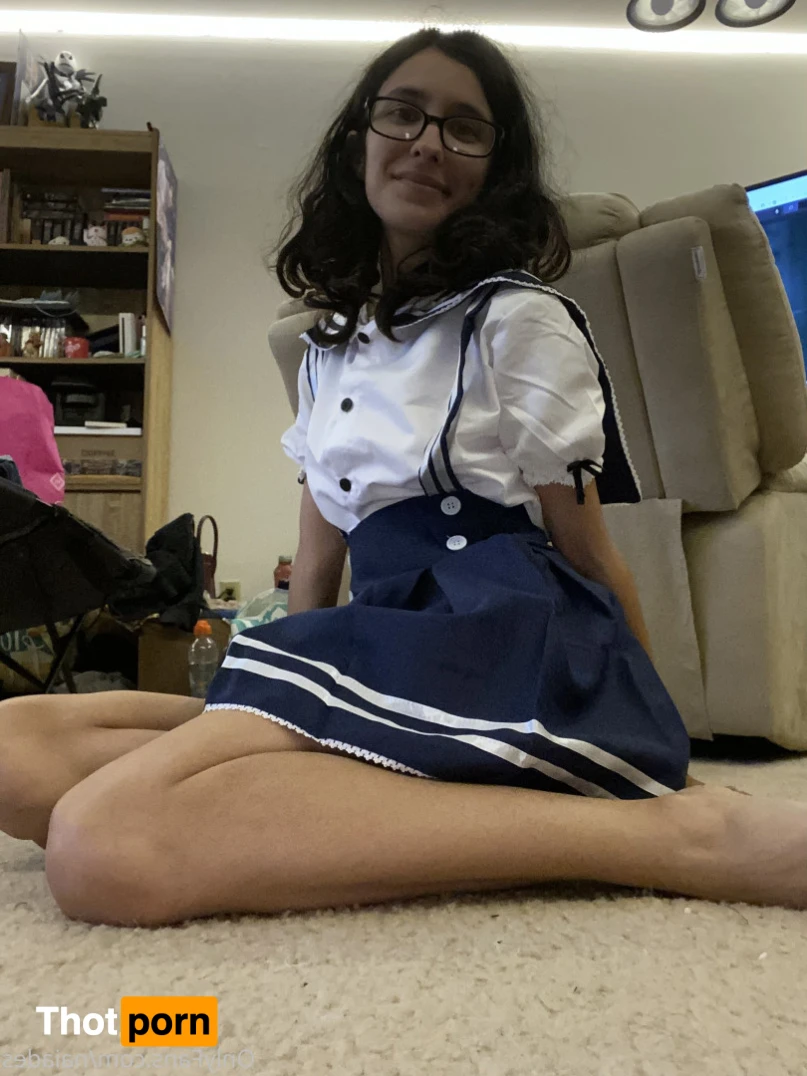 Azzy Atticus 10959450