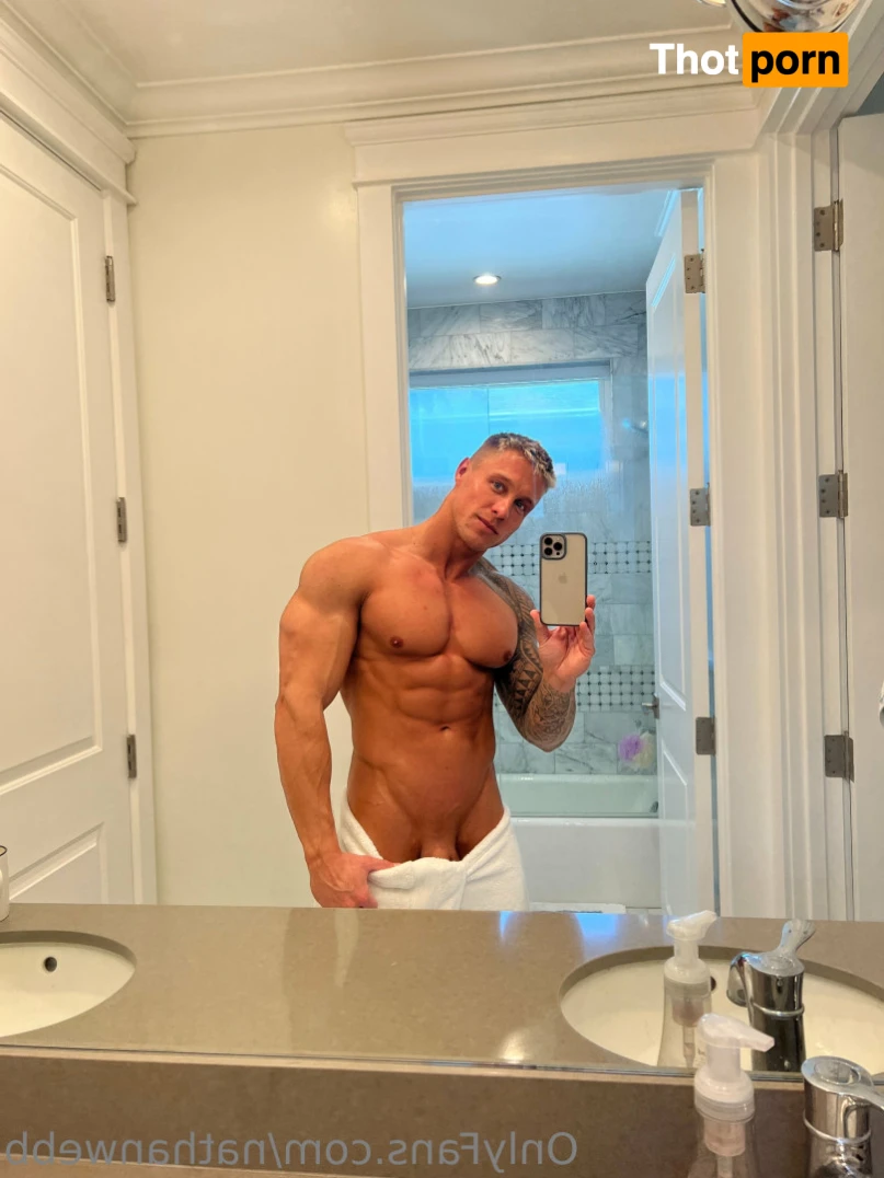 💦 Nathan Webb 13822355