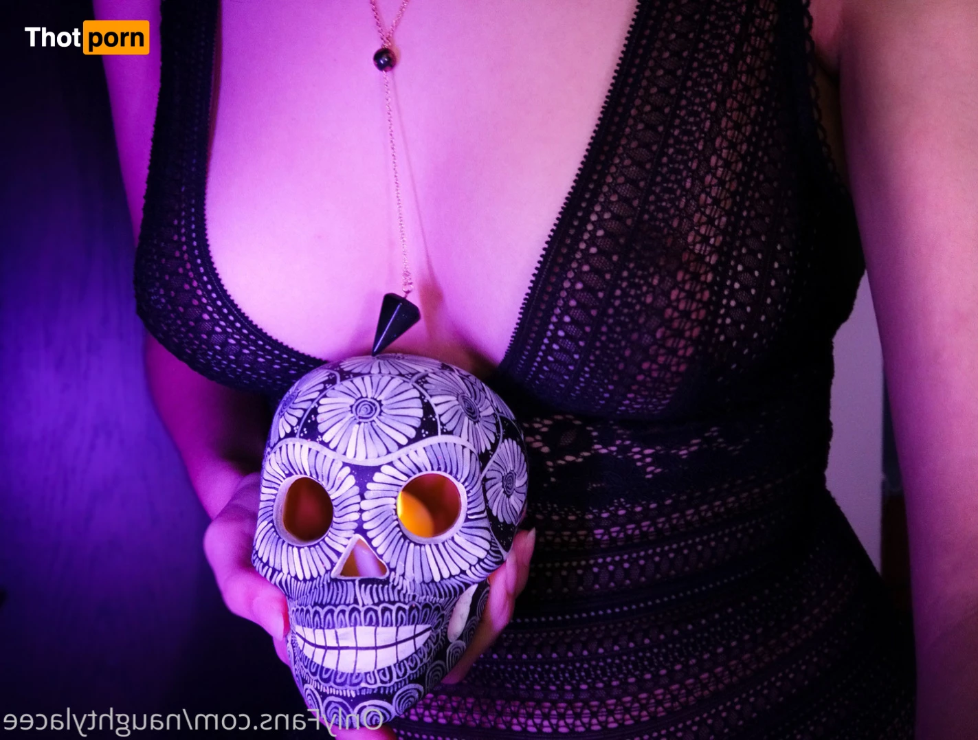 Naughty Lace 5928320