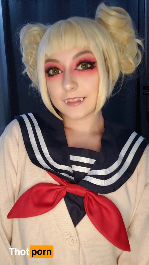 Ellie Taylor 2923104