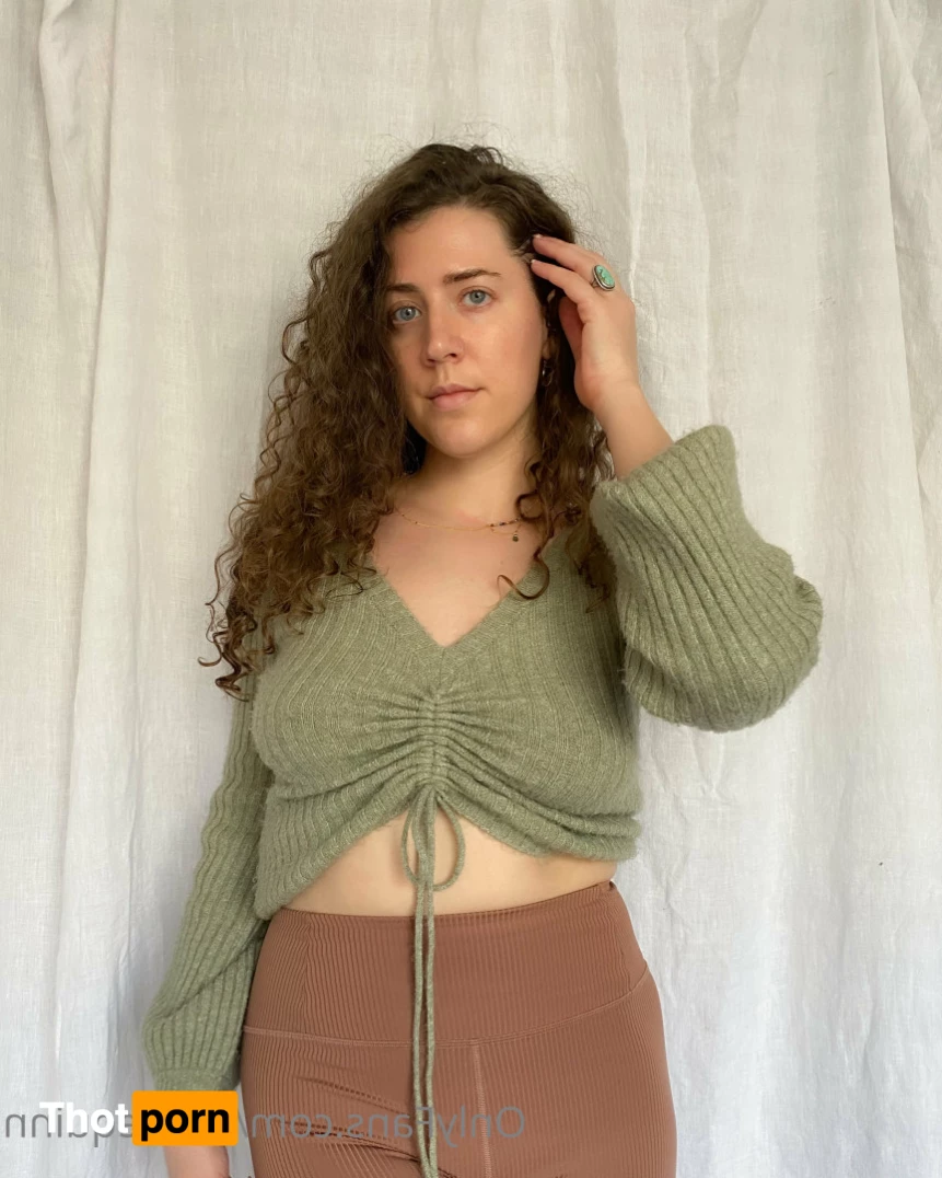 Nicole Quinn 5893547