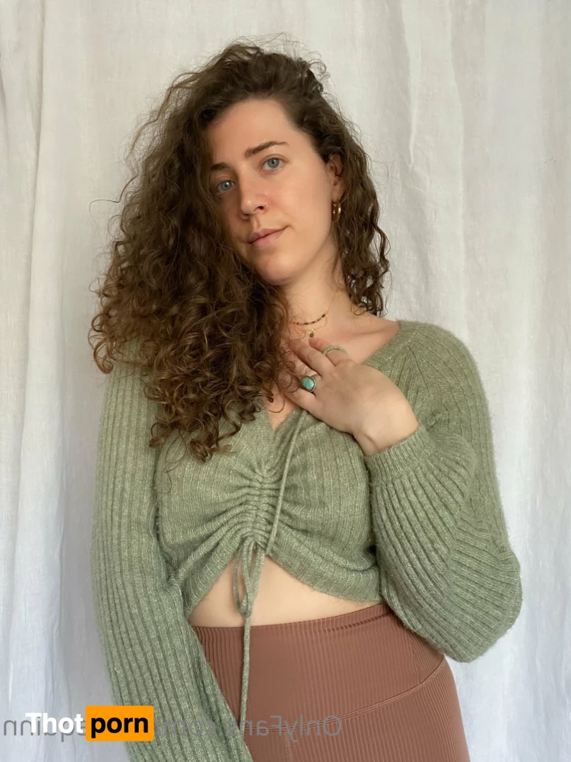 Nicole Quinn 5893858