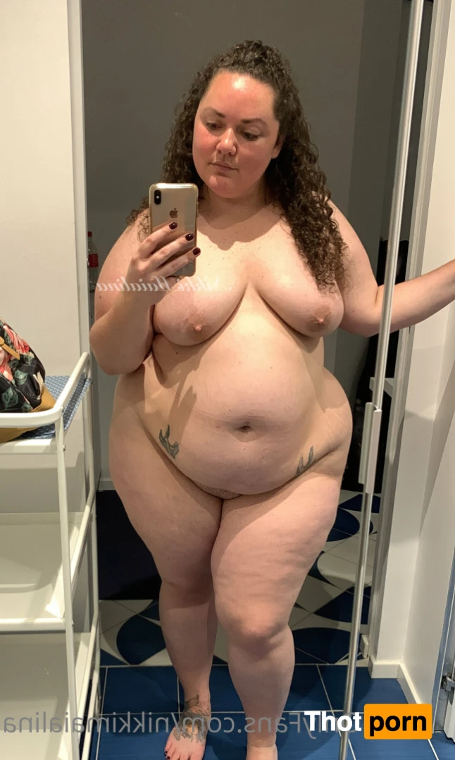 Nikki Maialina 13696287