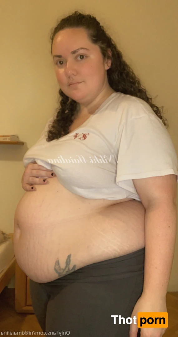 Nikki Maialina 13696941