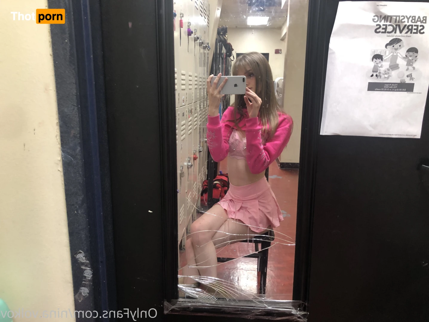 Nina Volkova 14728668