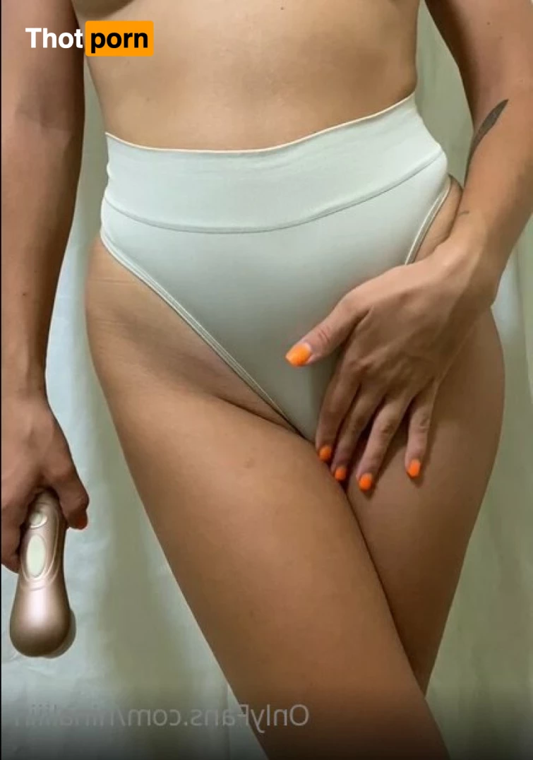 NINA LIIN 💙🍑 7675121