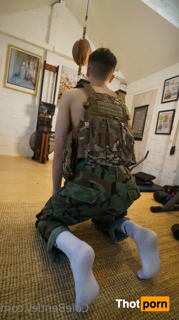 Cole Bentley 7449986