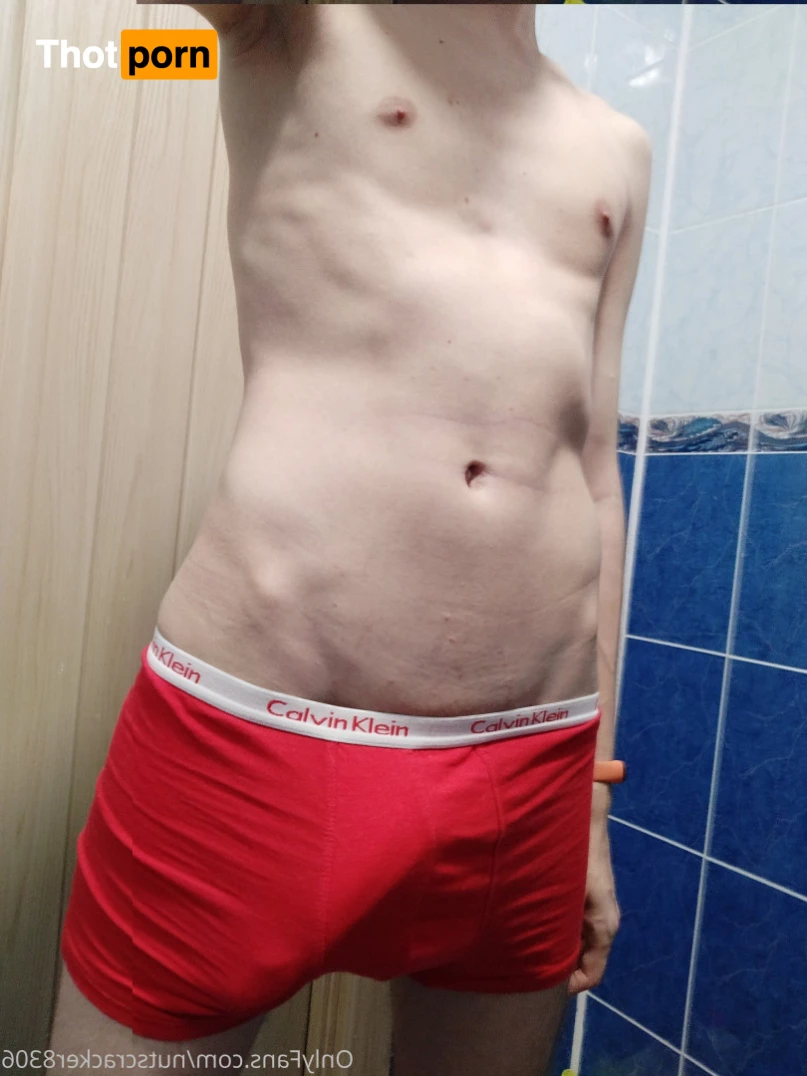 NutsCracker8306 5839184