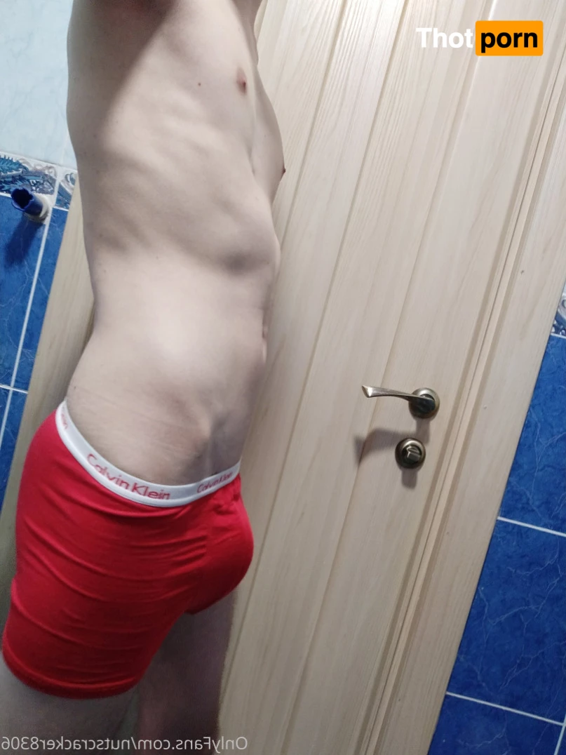 NutsCracker8306 5839245