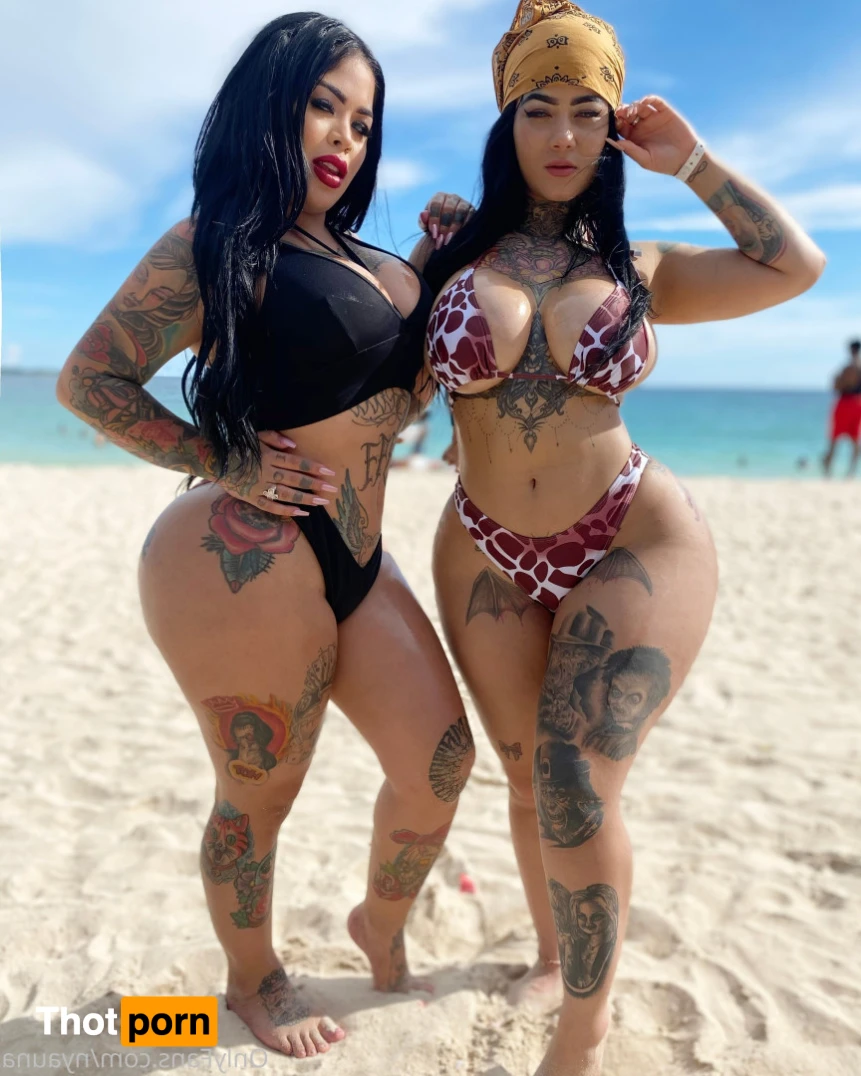 Nya and Una 13676225