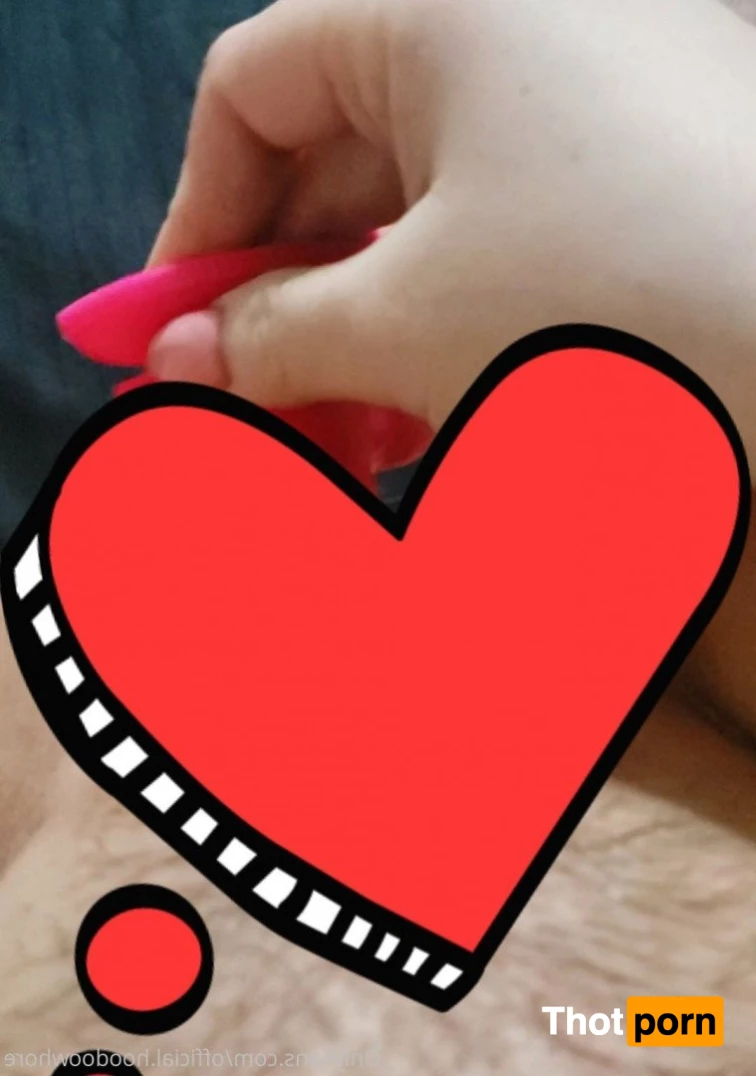 official.hoodoowhore 3219530