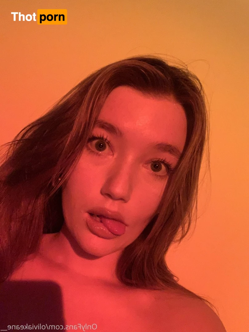 Olivia Keane 3216742