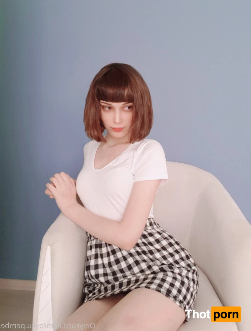 Öykü Pembe 2853757