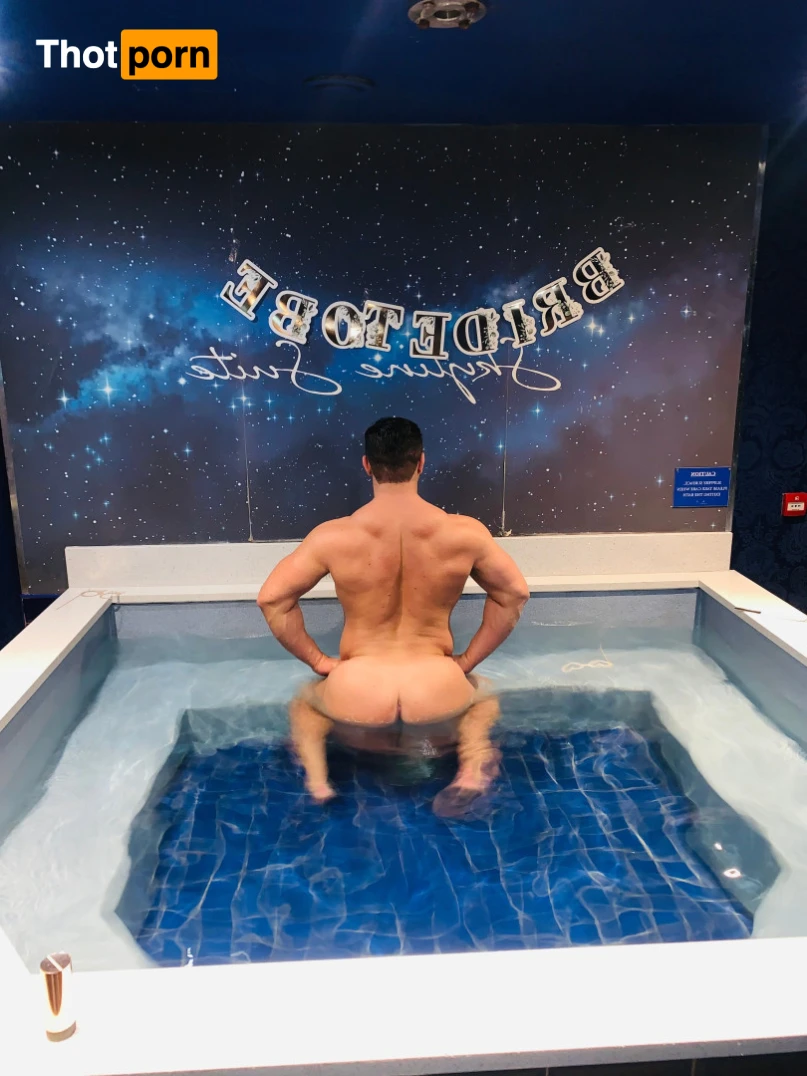 Peachy Daddy 13513784