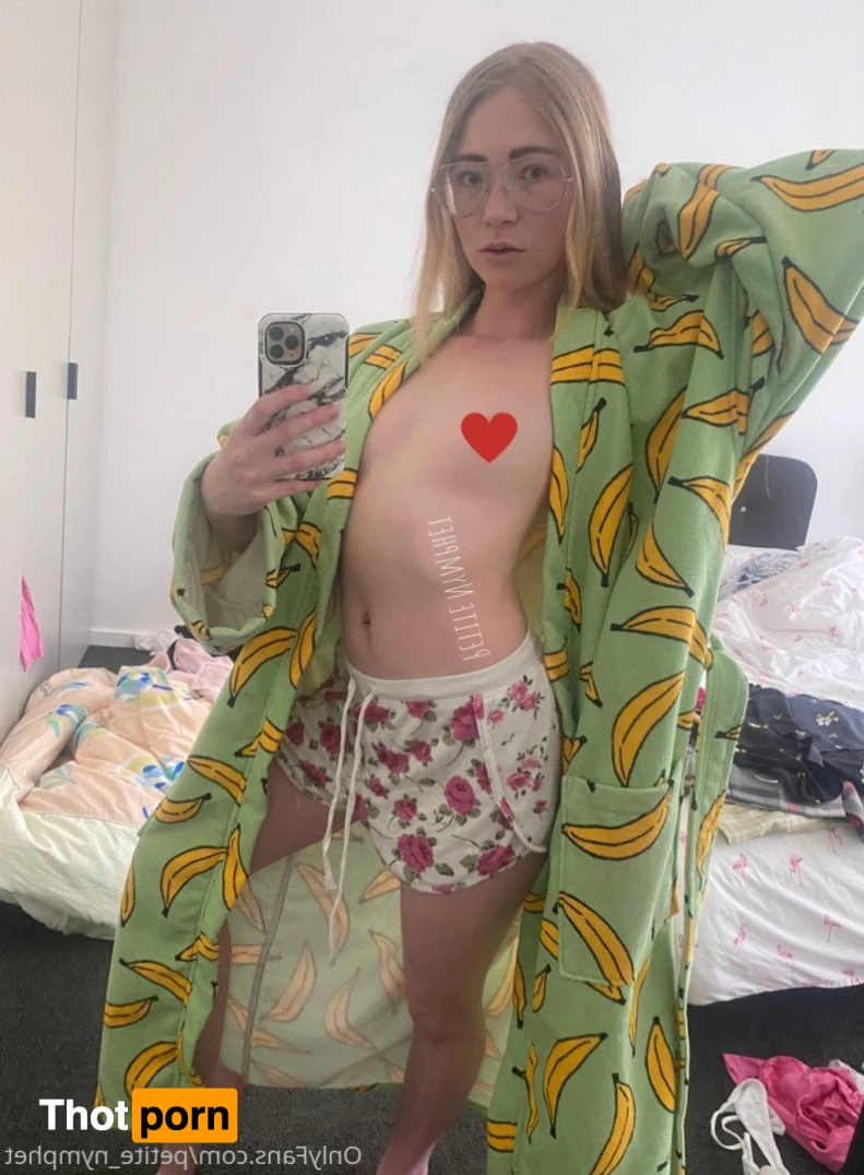 Petite Nymphet 2942824