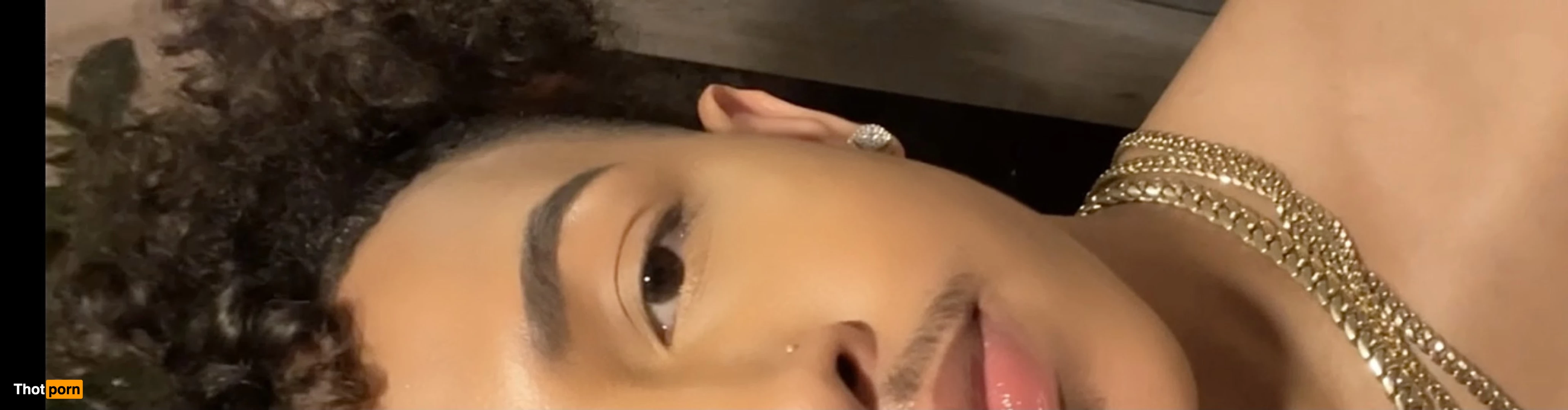 cokeonyonose 10281076