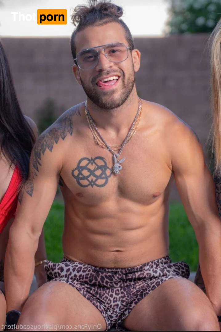 playhouseadultent 3184160