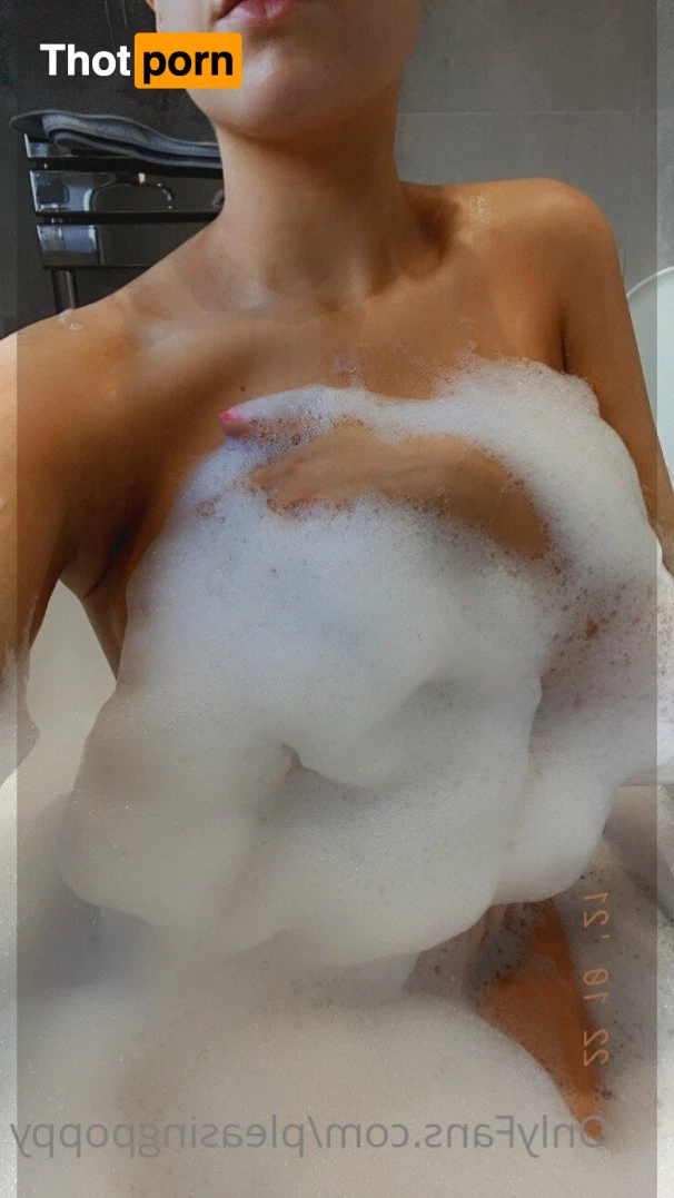 Pleasing.Poppy 2795660