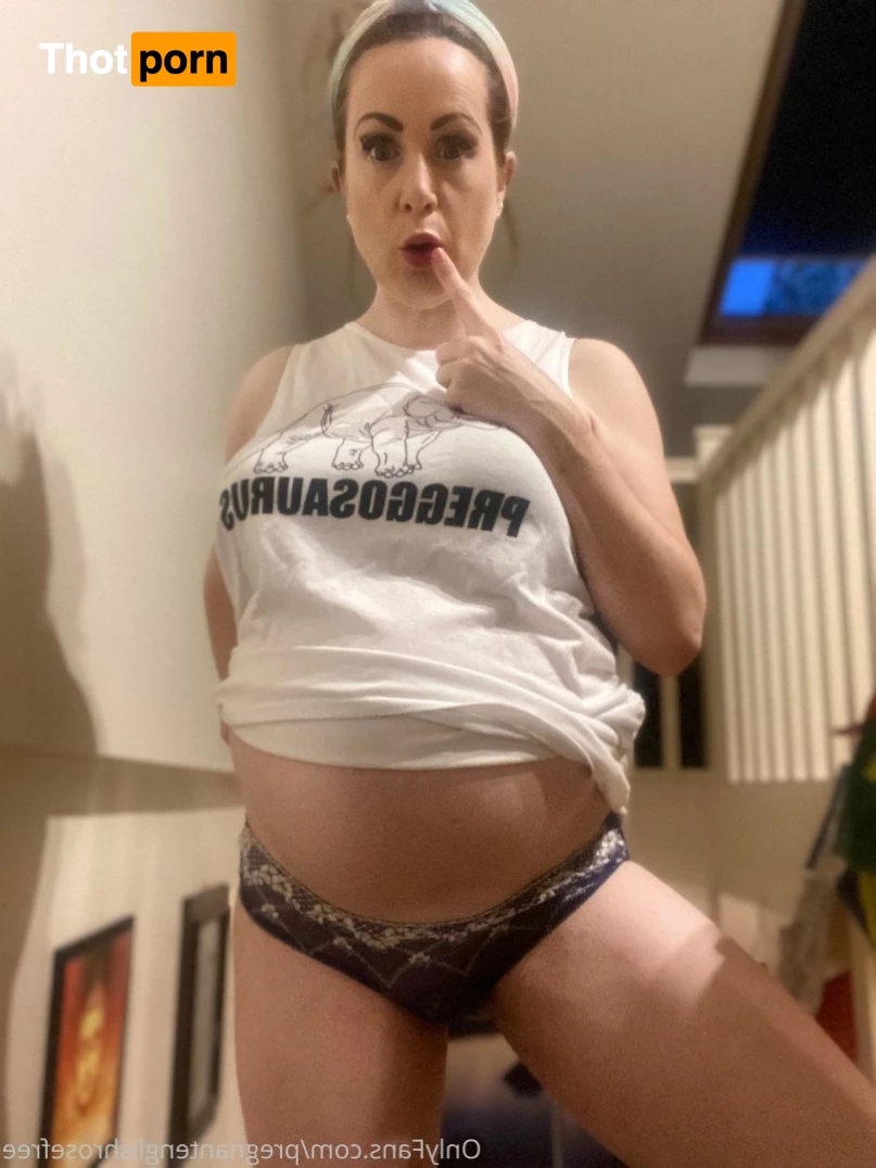 Pregnant English Rose 2772629