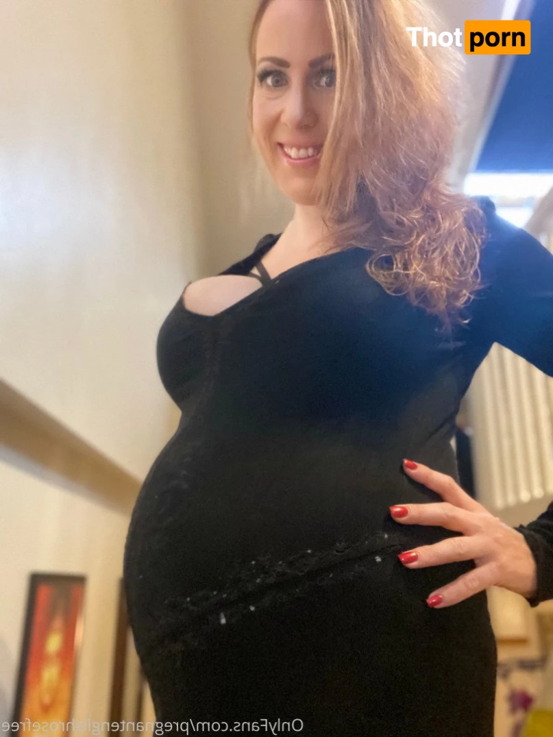 Pregnant English Rose 2772766