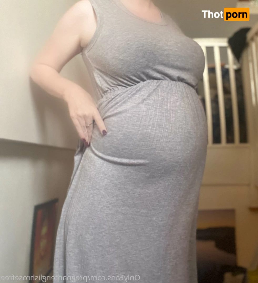 Pregnant English Rose 2772784