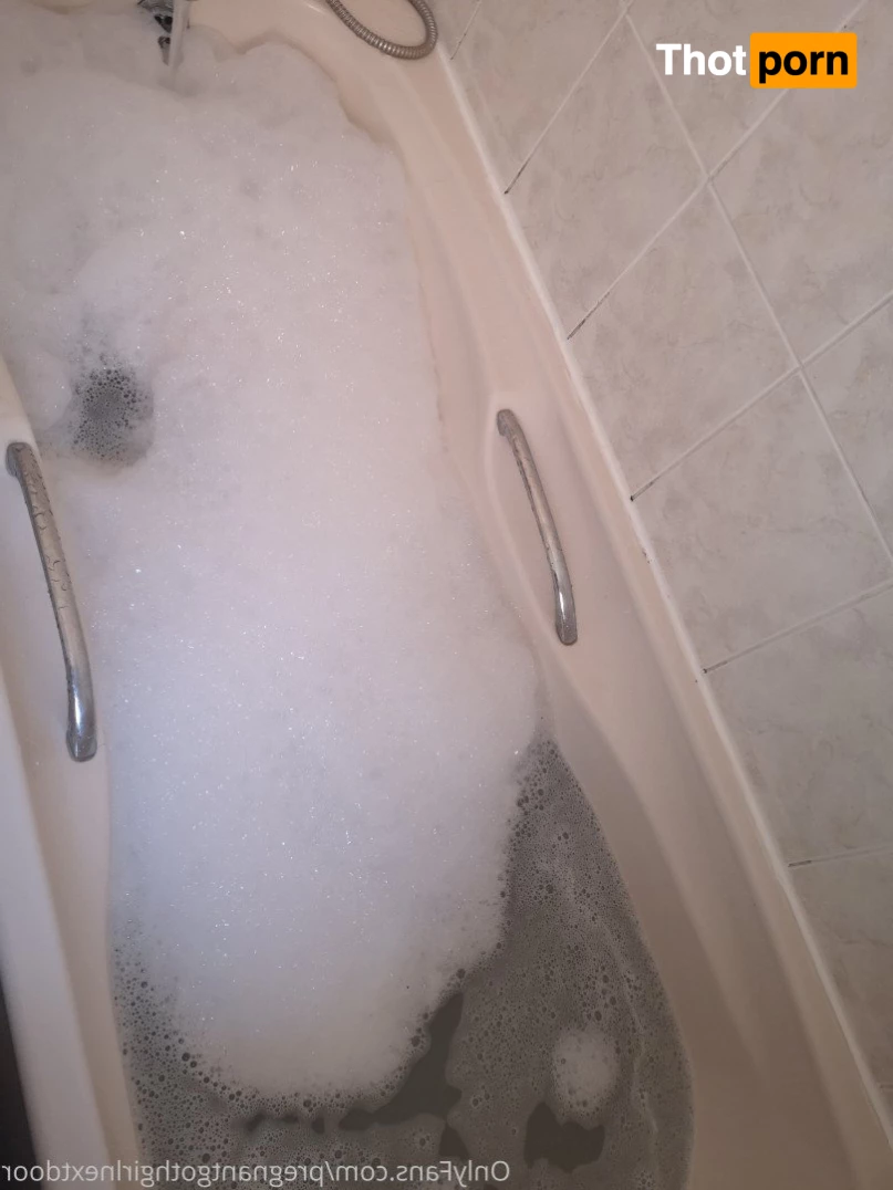 Pregnant Goth Mama 2777582