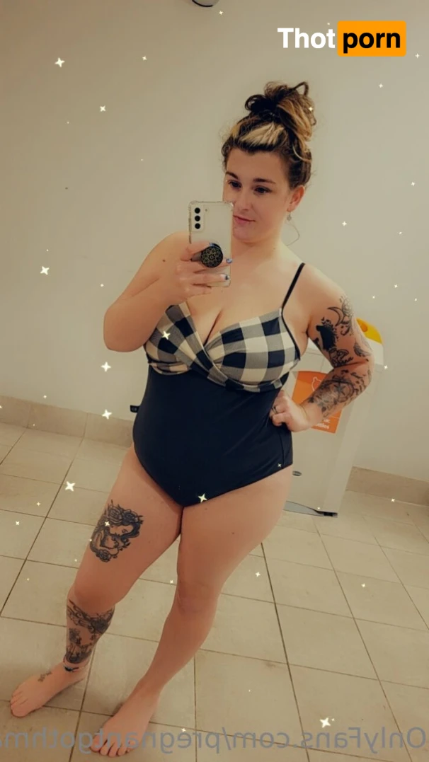 Pregnant Goth Mama 11110962