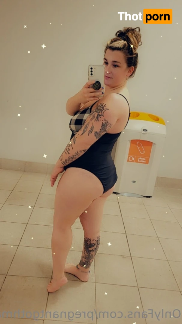 Pregnant Goth Mama 13411414