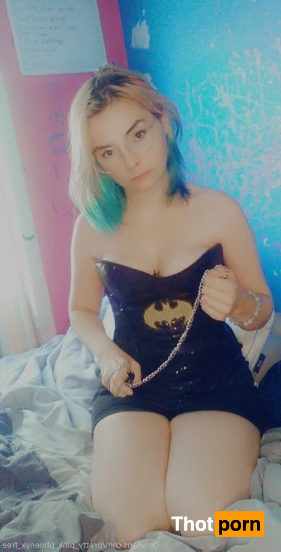 pink phoenyx 2881264