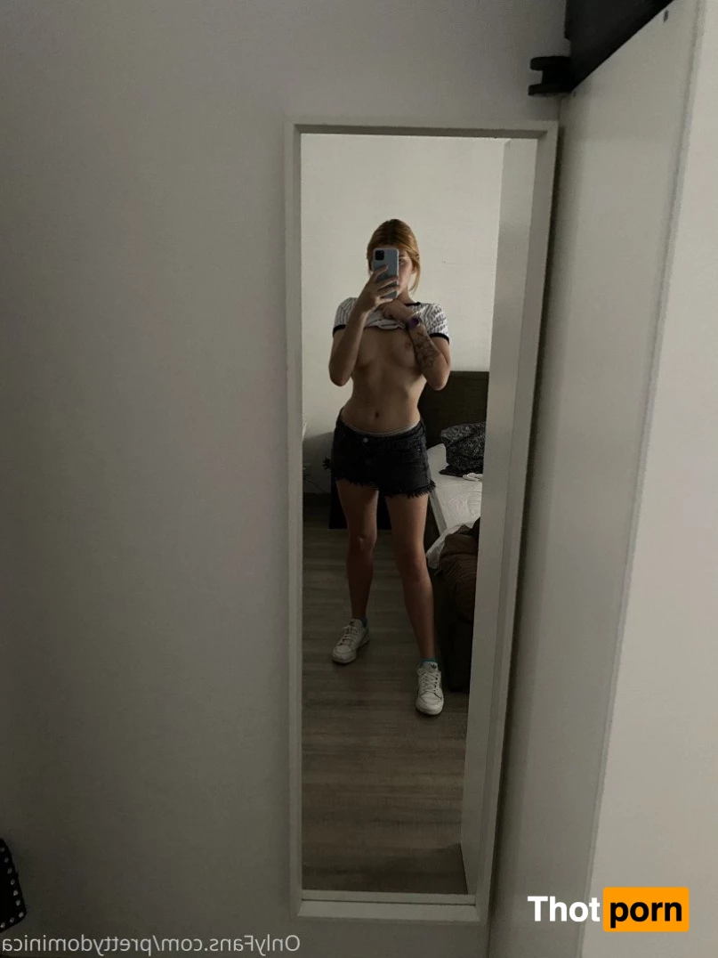 𝒟𝑜𝓂 2766904