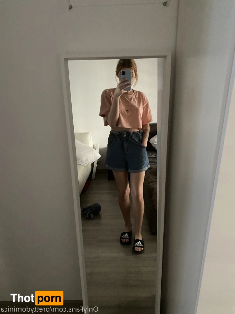 𝒟𝑜𝓂 2766944